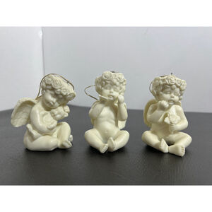 Porcelain Cherub Cupid Angel Ornament Off-White 2.75”